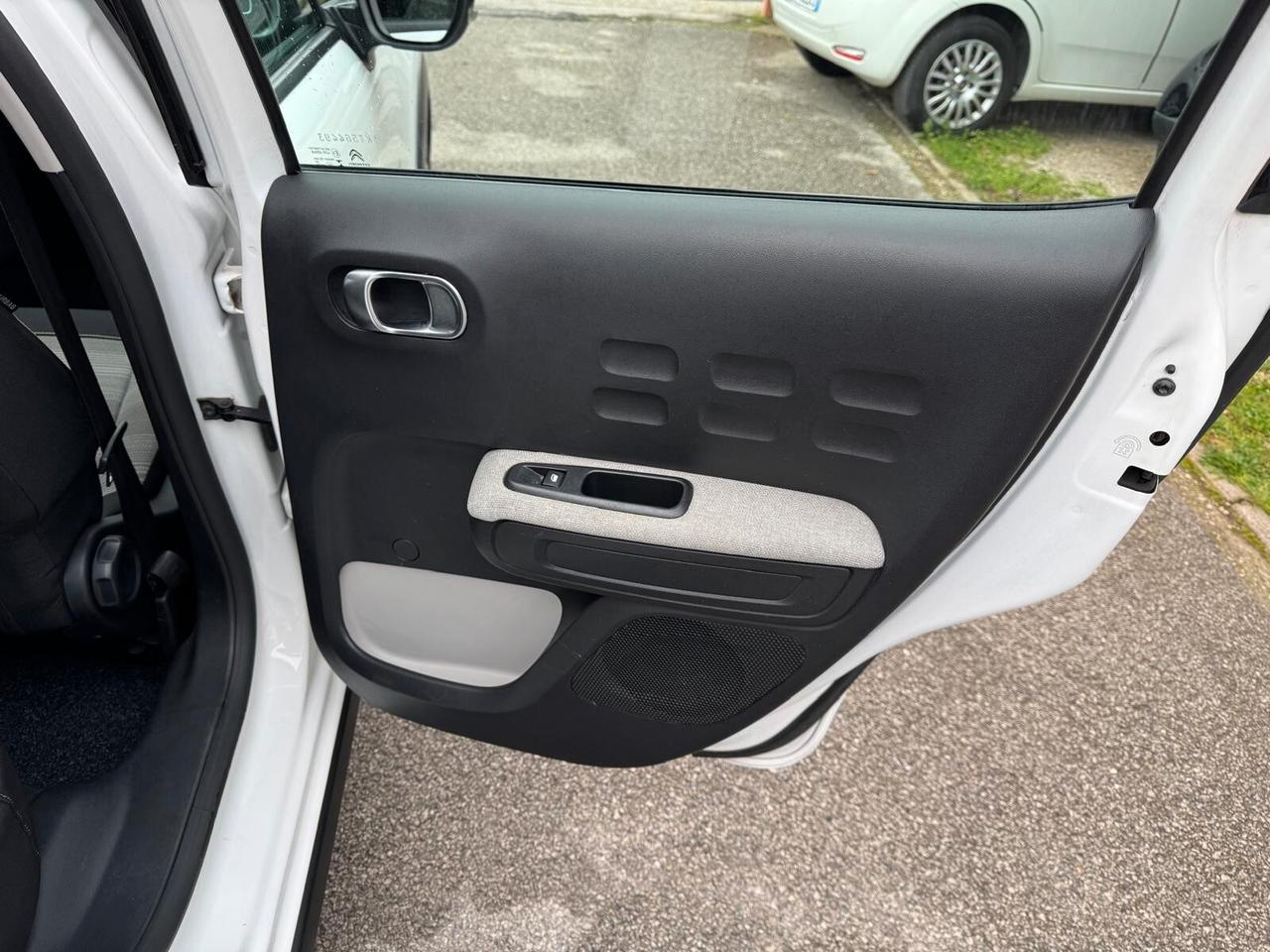 Citroen C3 PureTech 82 S&S Shine