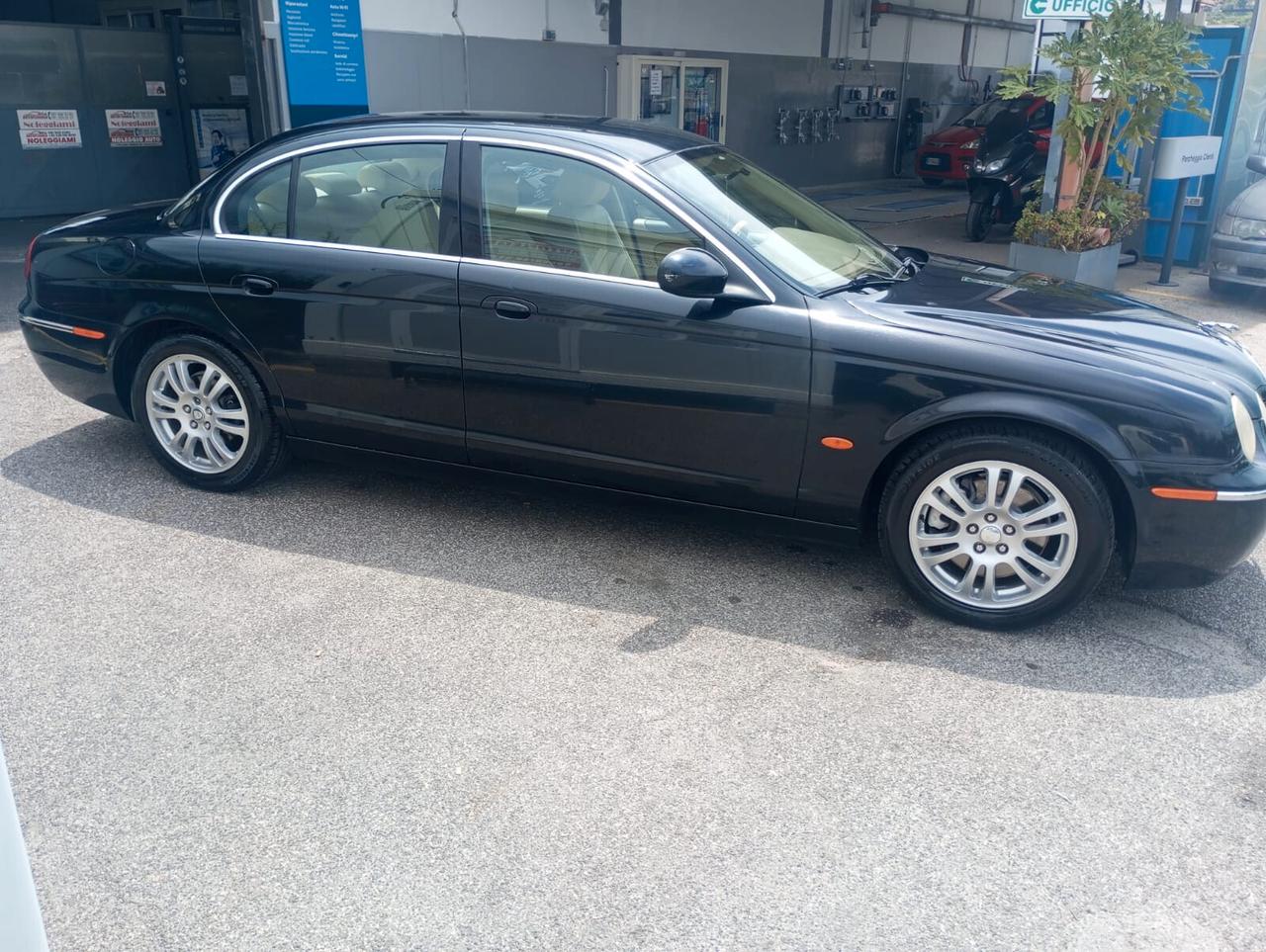 Jaguar S-Type (X206) 2.7 diesel V6 cat Classic