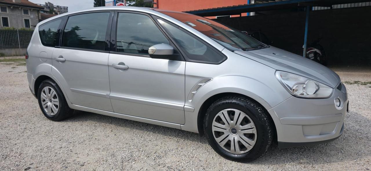 Ford S-Max 2.0 TDCi 140CV Titanium 7 posti