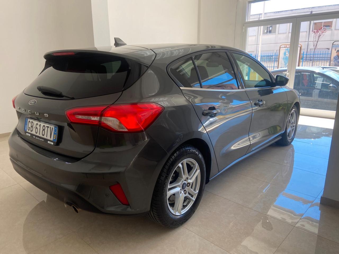 Ford Focus 1.5 Titanium 120 cv