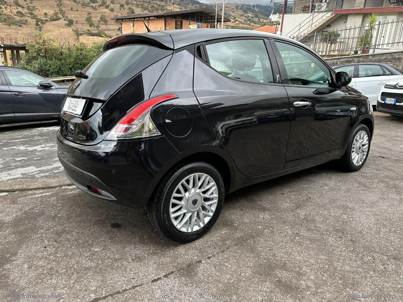 LANCIA Ypsilon 1.3 MJT 95 CV 5p. S&S Elle