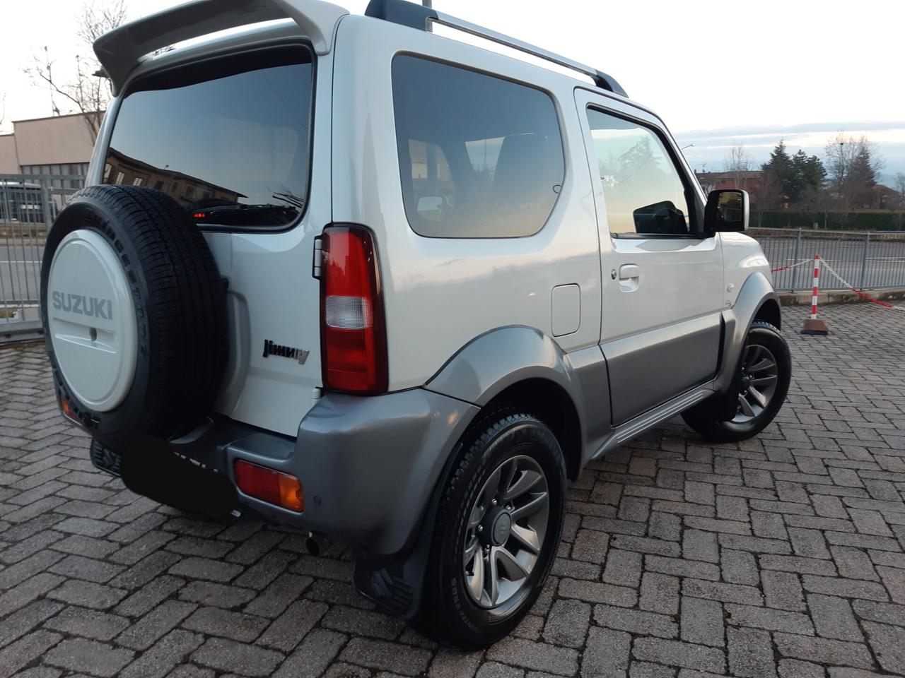 Suzuki Jimny 1.3 4WD Evolution Plus CON GPL