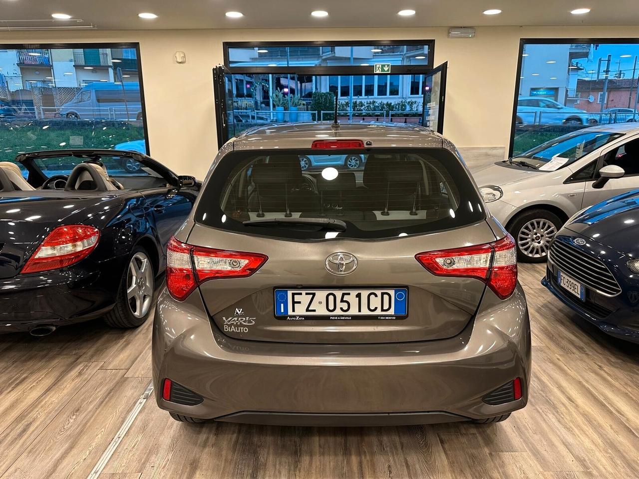 Toyota Yaris 1.5 5 porte Lounge