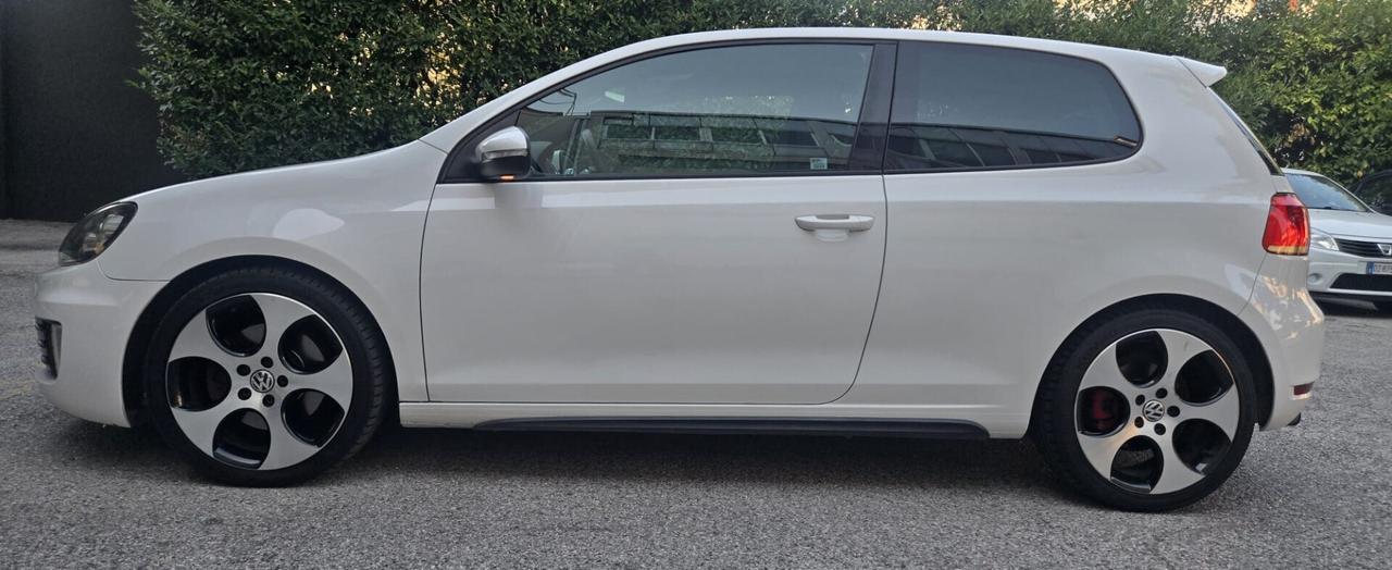 Volkswagen Golf 2.0 TSI 3p. GTI