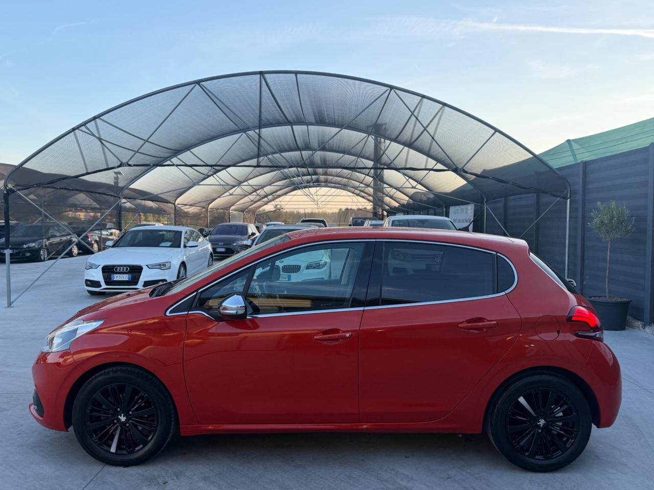 Peugeot 208 BlueHDi 75 5 porte Allure
