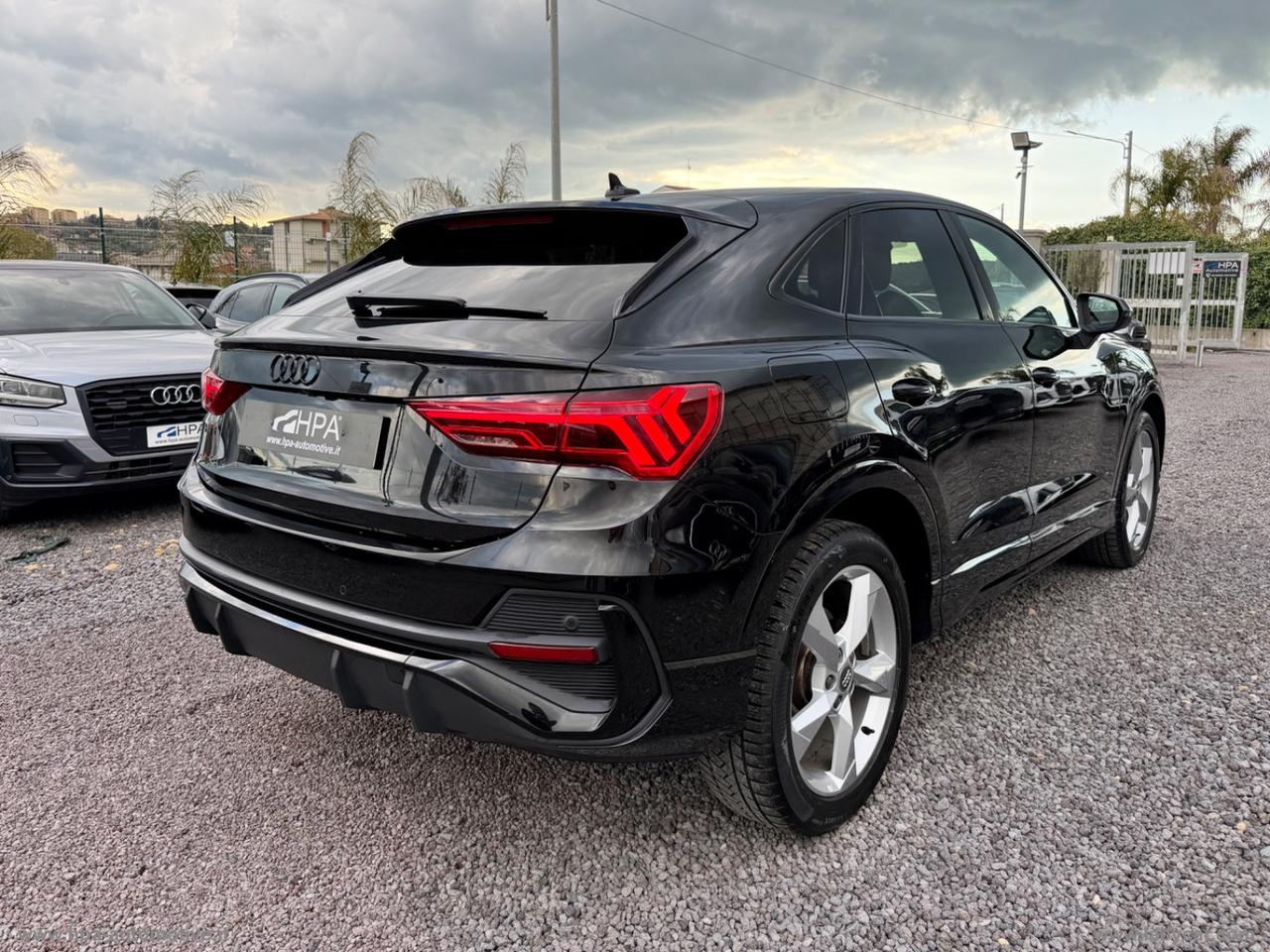 AUDI Q3 SPORTBACK 2.0TDI S-line NAVI FULL LED RETROCAMERA 360