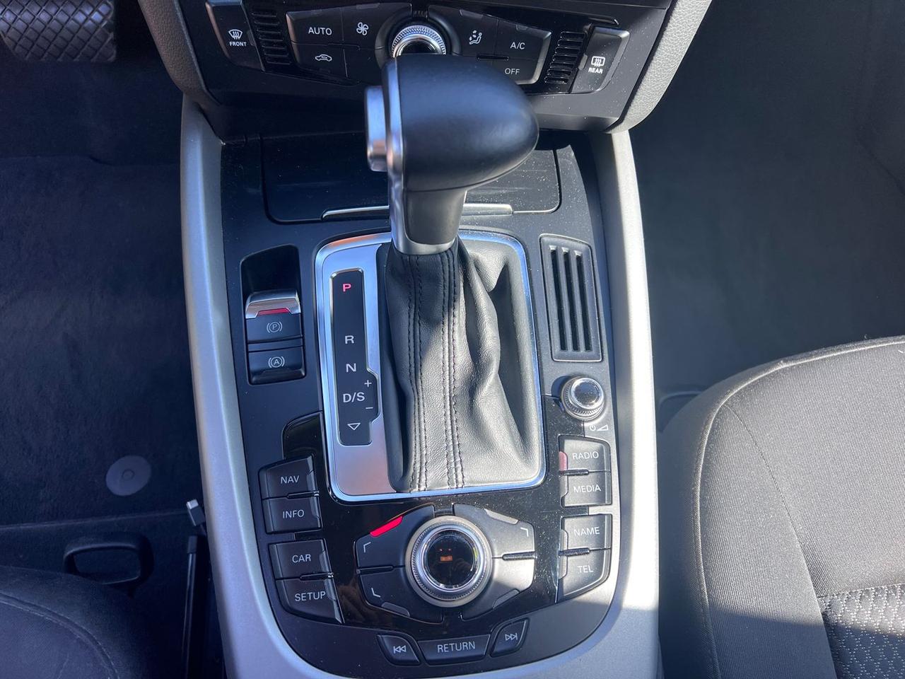 Audi Q5 2.0 TDI Advanced #10692