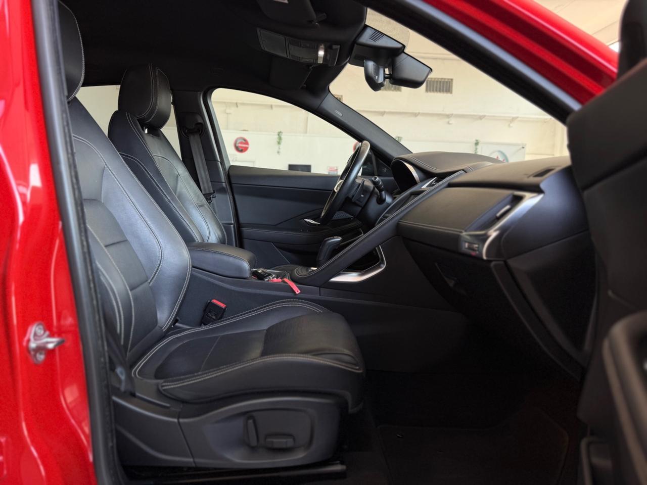 Jaguar E-Pace 2.0D 240 CV AWD aut. R-Dynamic HSE