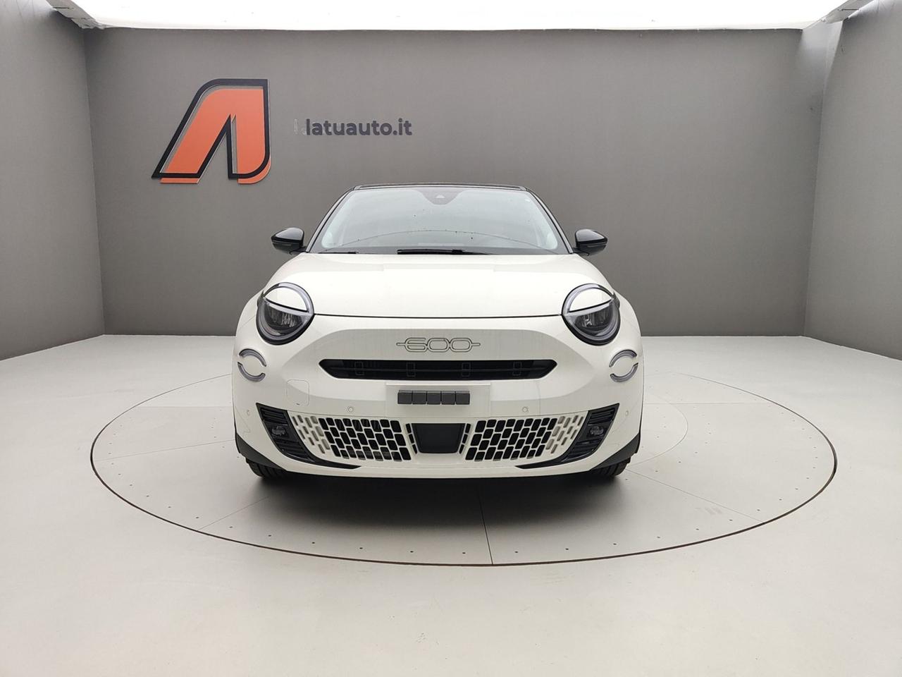 FIAT 600 IV 2023 1.2 MHEV 110CV DCT LA PRIMA