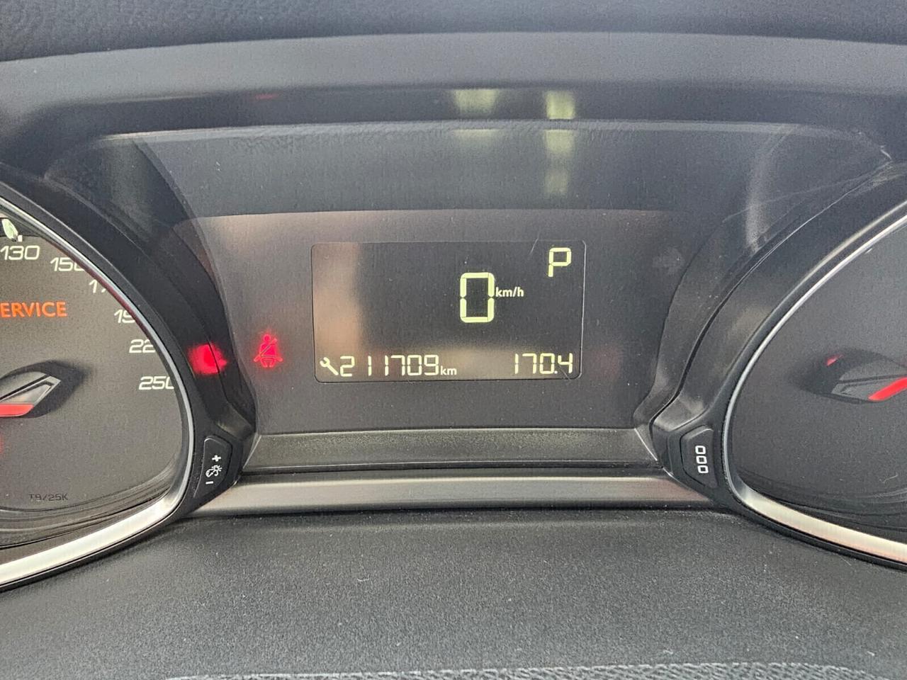 Peugeot 308 BlueHDi 120 EAT6 SW Business
