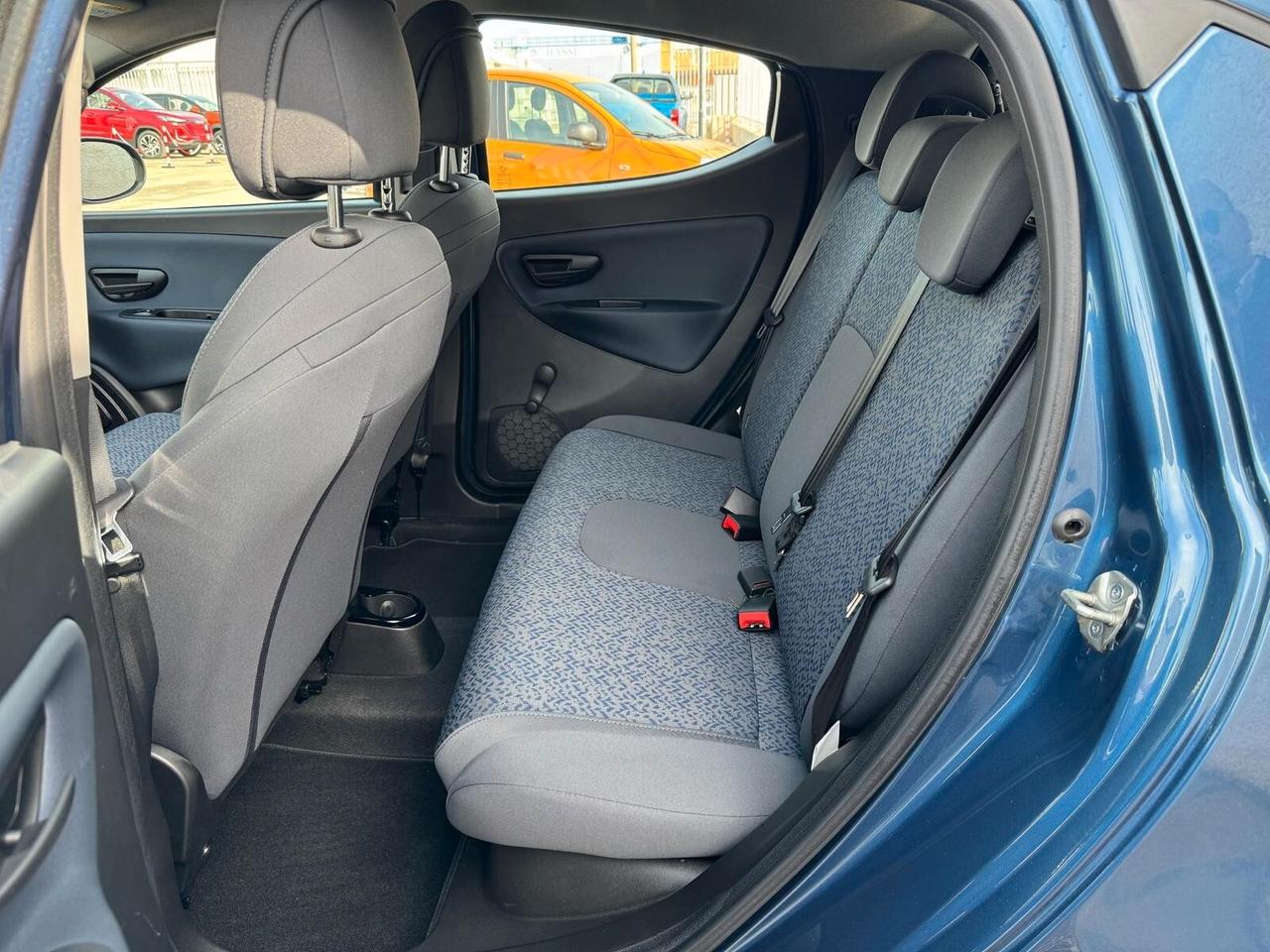 Lancia Ypsilon 1.0 FireFly 5 porte S&S Hybrid Silver Plus