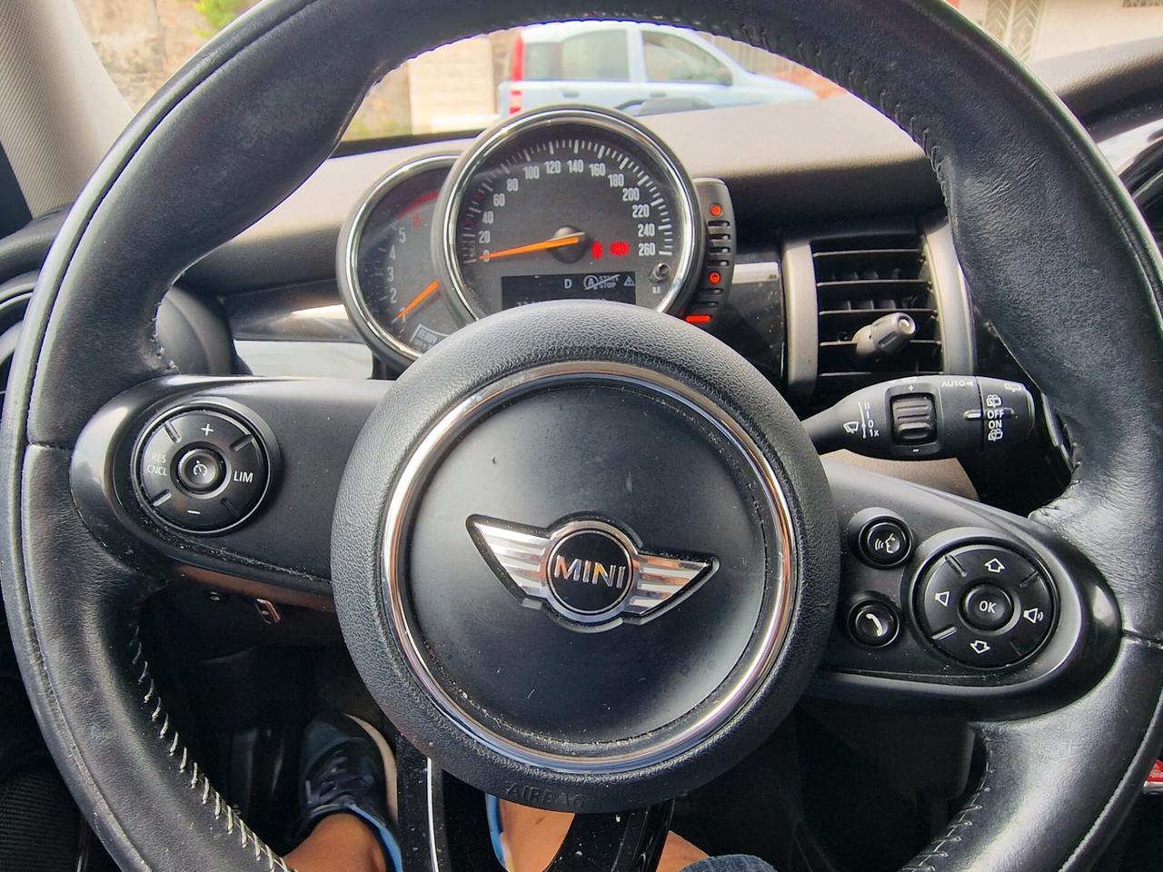 Mini 1.5 Cooper D cambio automatico