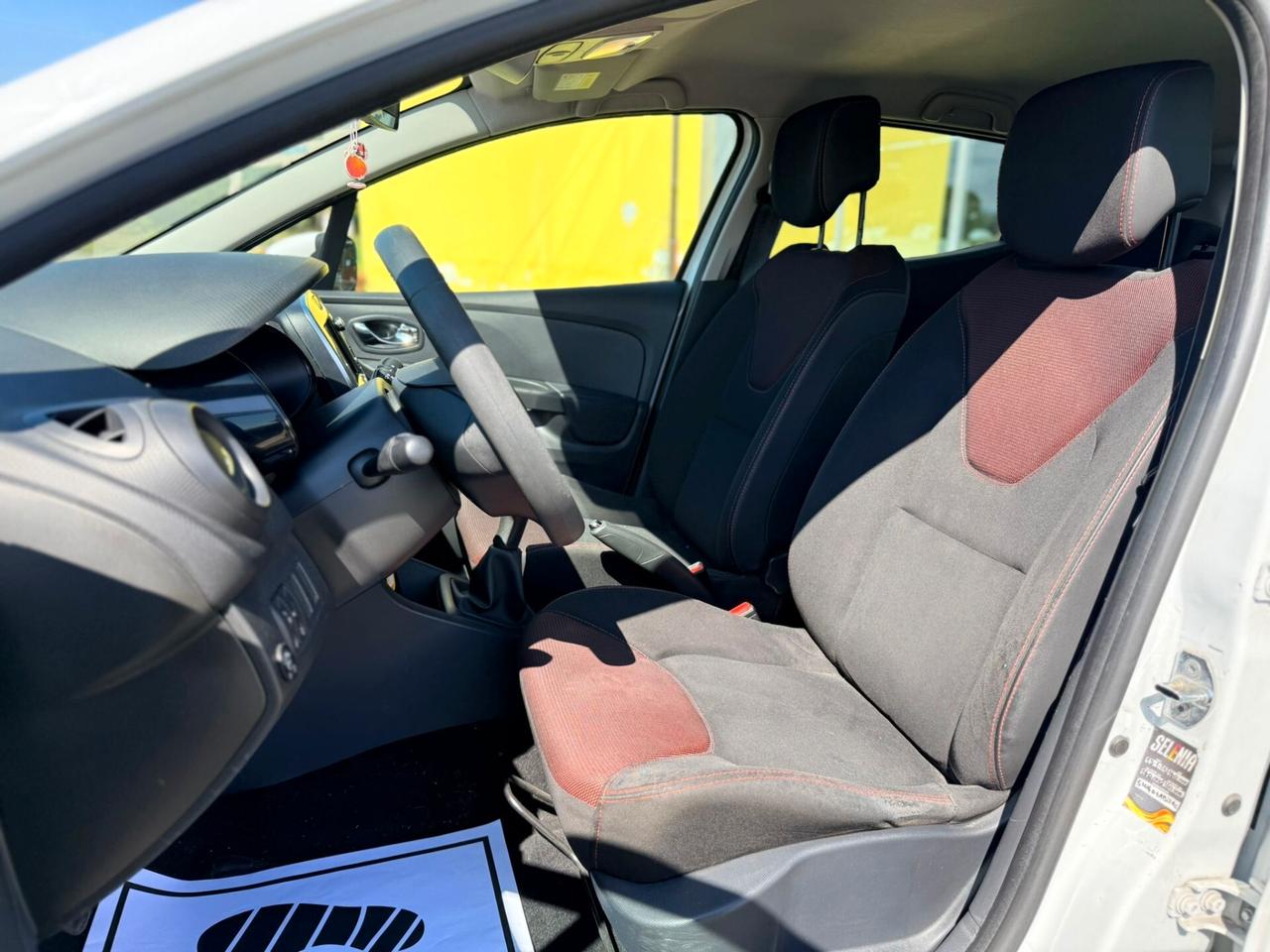 Renault Clio 1.2 75CV GPL 5 porte