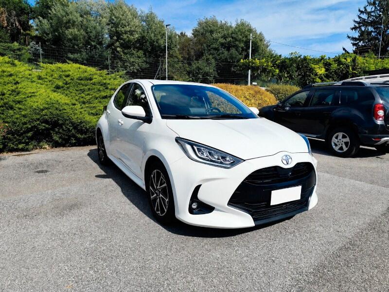 TOYOTA Yaris 4ª serie Yaris 1.0 5 porte Trend