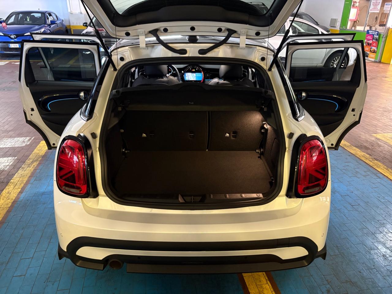 Mini 1.5 Cooper Essential 5 porte