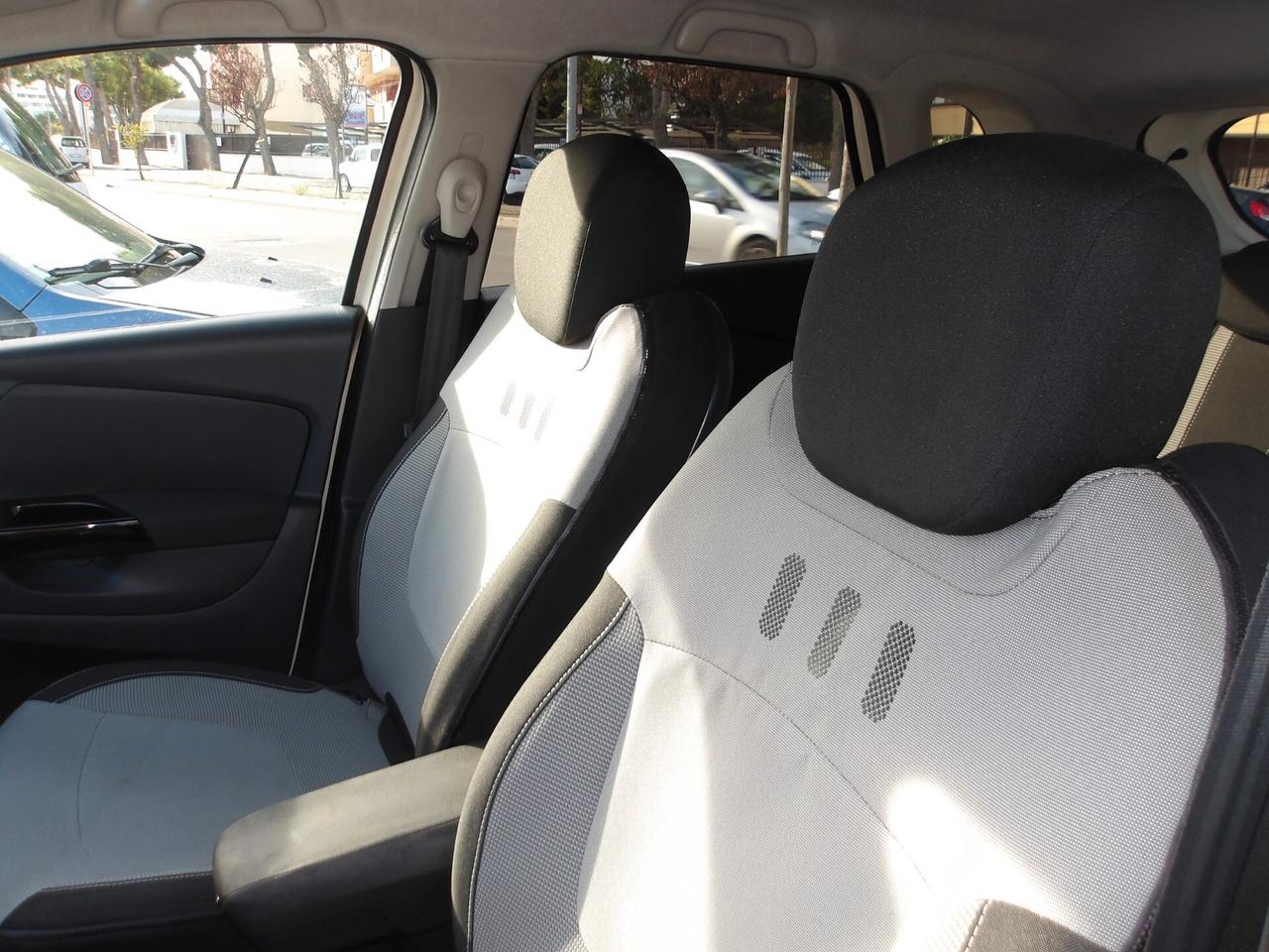 RENAULT CAPTUR 1.5 DCI- AUTO-RETROC-GARANZIA FULL