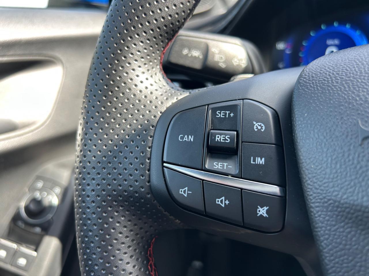 Ford Puma 1.0 EcoBoost Hybrid 125 CV S&S aut. ST-Line