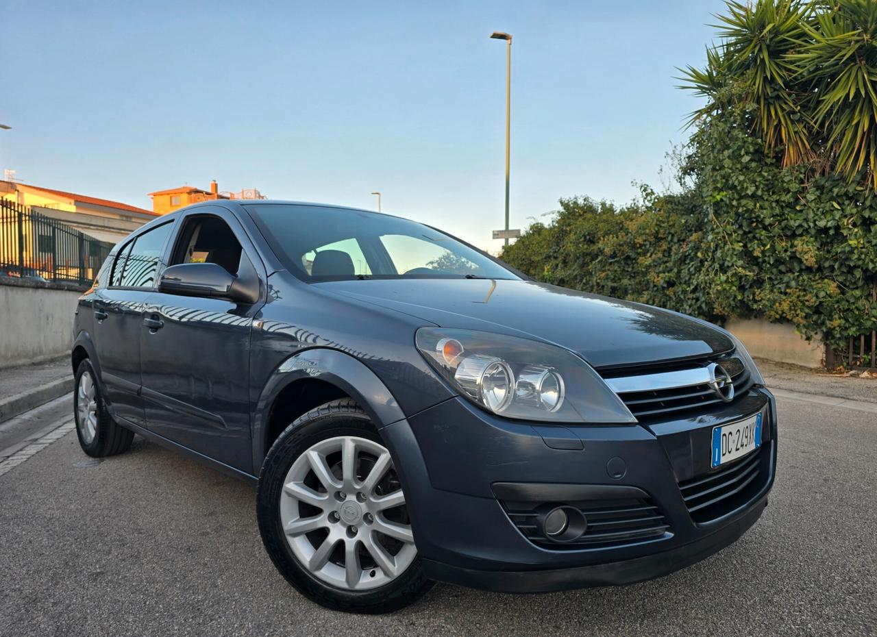 OPEL ASTRA COSMO 1.3 M-JET 5 PORTE PERFETTA