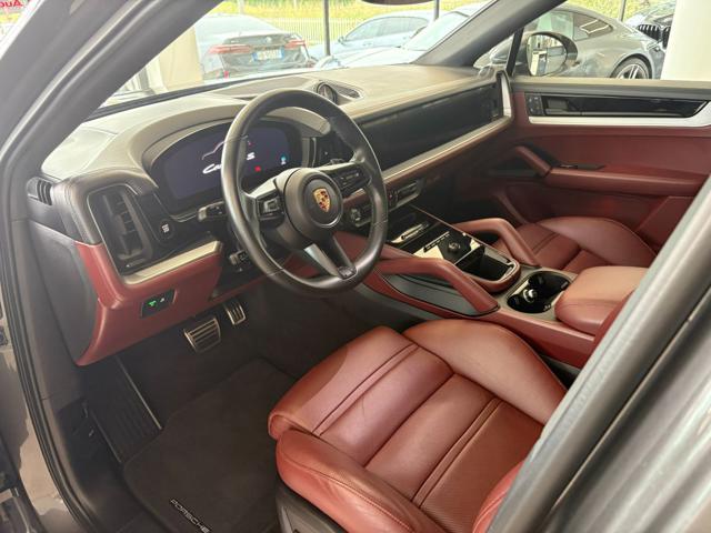PORSCHE Cayenne Coupé 3.0 V6 S E-Hybrid ASSE POST. STERZ.-ACC