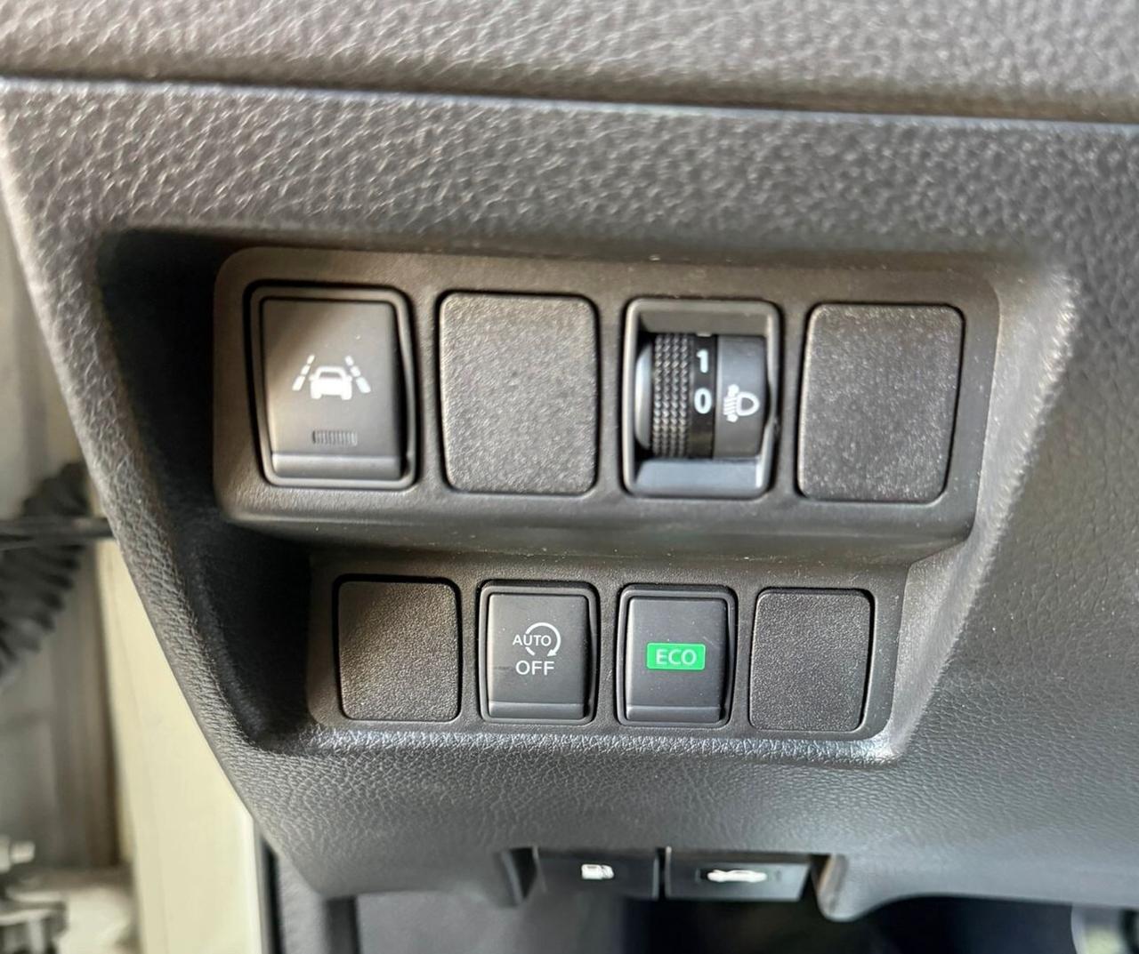 Nissan Qashqai 1.6 dCi 2WD N-Connecta XTRONIC