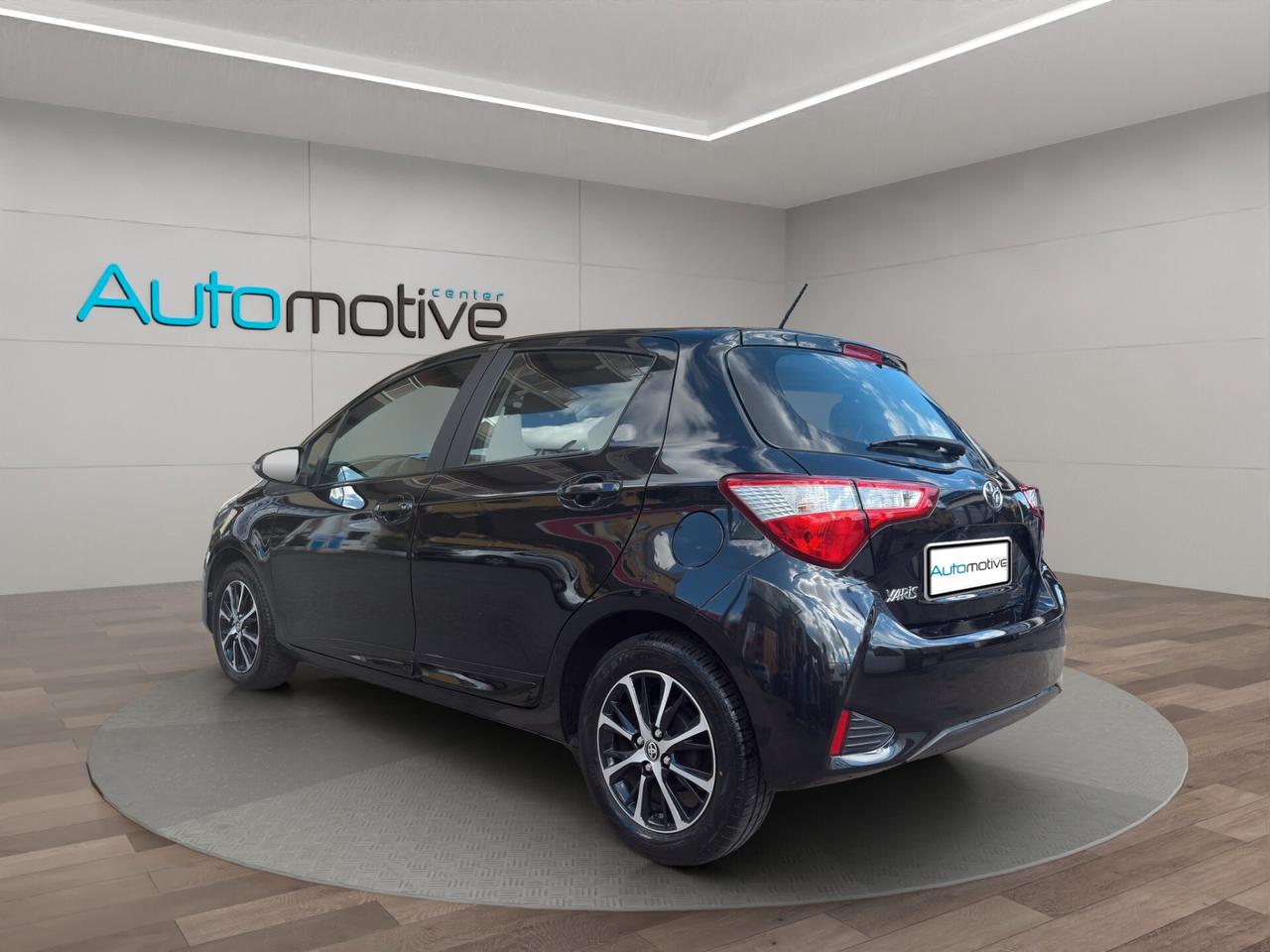 Toyota Yaris 1.0 72 CV 5 porte Active