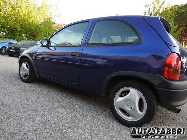 OPEL - Corsa - 1.4i 16V 3 porte Sport 1994