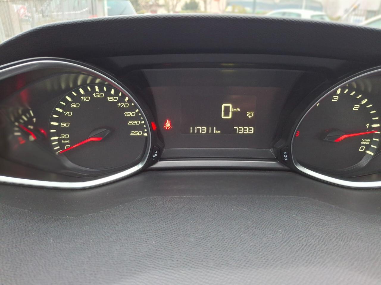 Peugeot 308 BlueHDi 120 S&S Allure