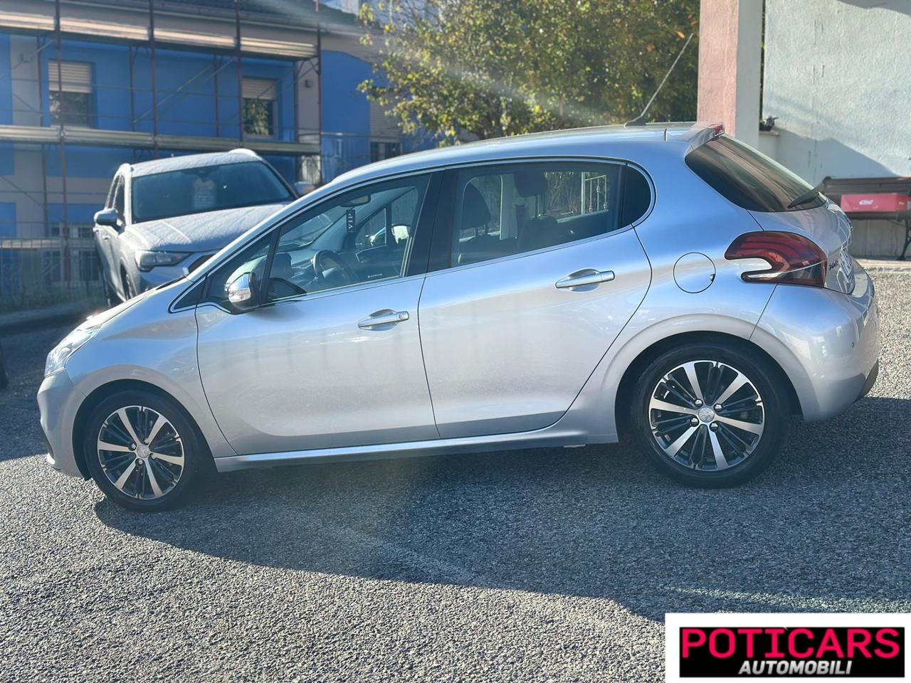 Peugeot 208 BlueHDi 100 5 porte Allure