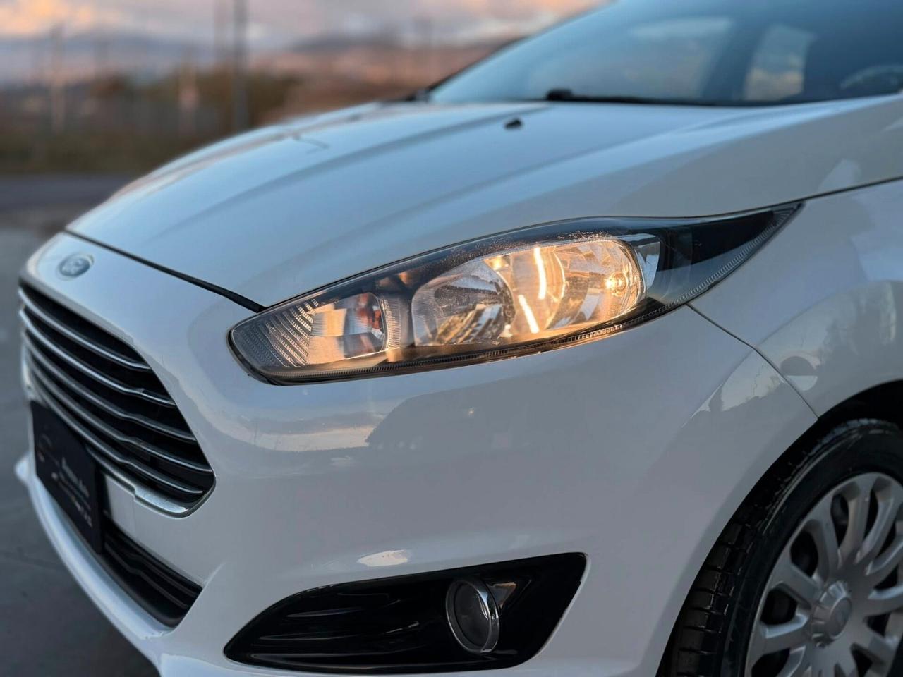 Ford Fiesta 1.5 TDCi 75CV 5 porte Titanium