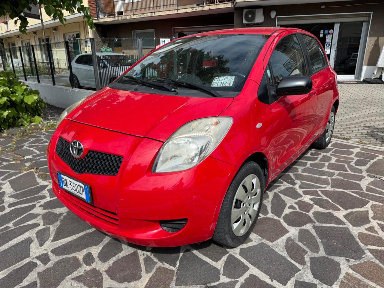Toyota Yaris 1.0 5 porte Sol