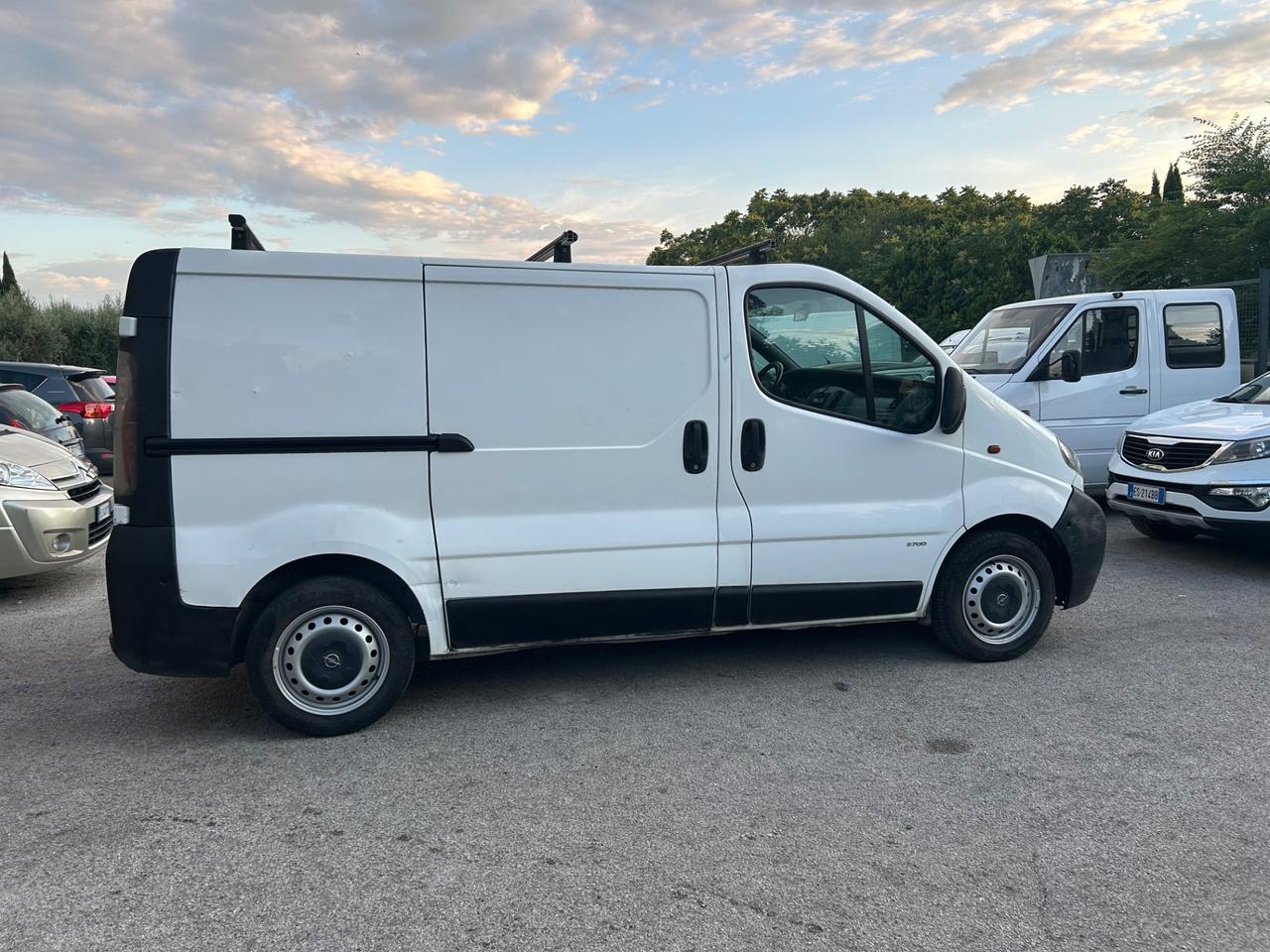 Opel Vivaro 27 1.9 DTI PC-TN Furgone