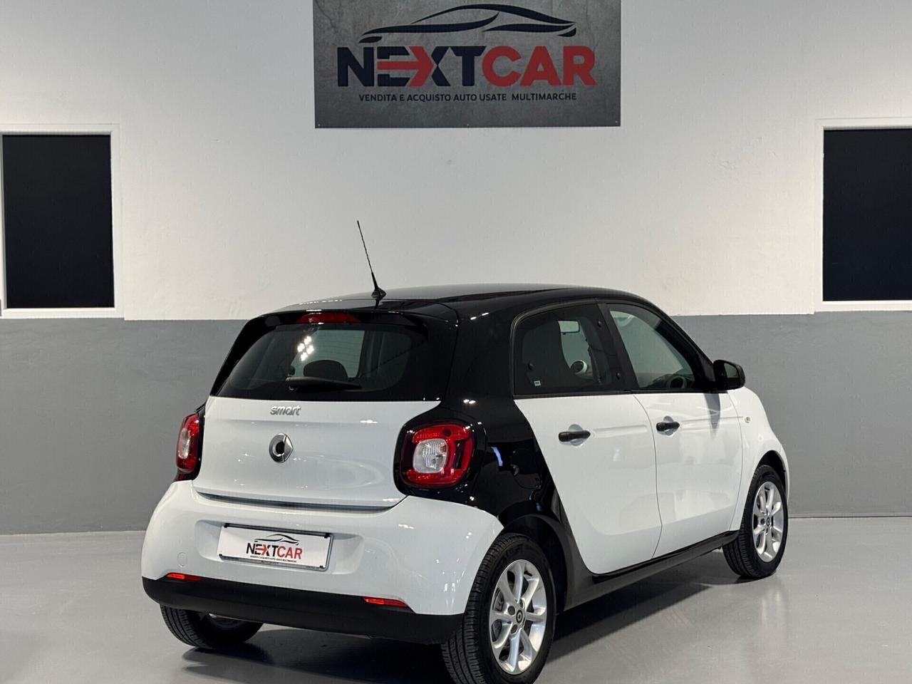 Smart ForFour 70 1.0 Youngster Neopatentati !