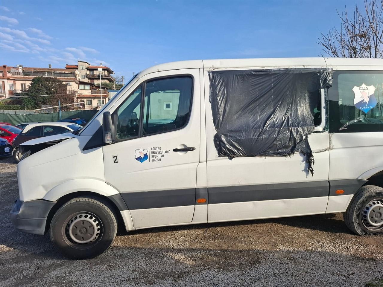 VW CRAFTER 2.0 SINISTRATO 9 POSTI MARCIANTE