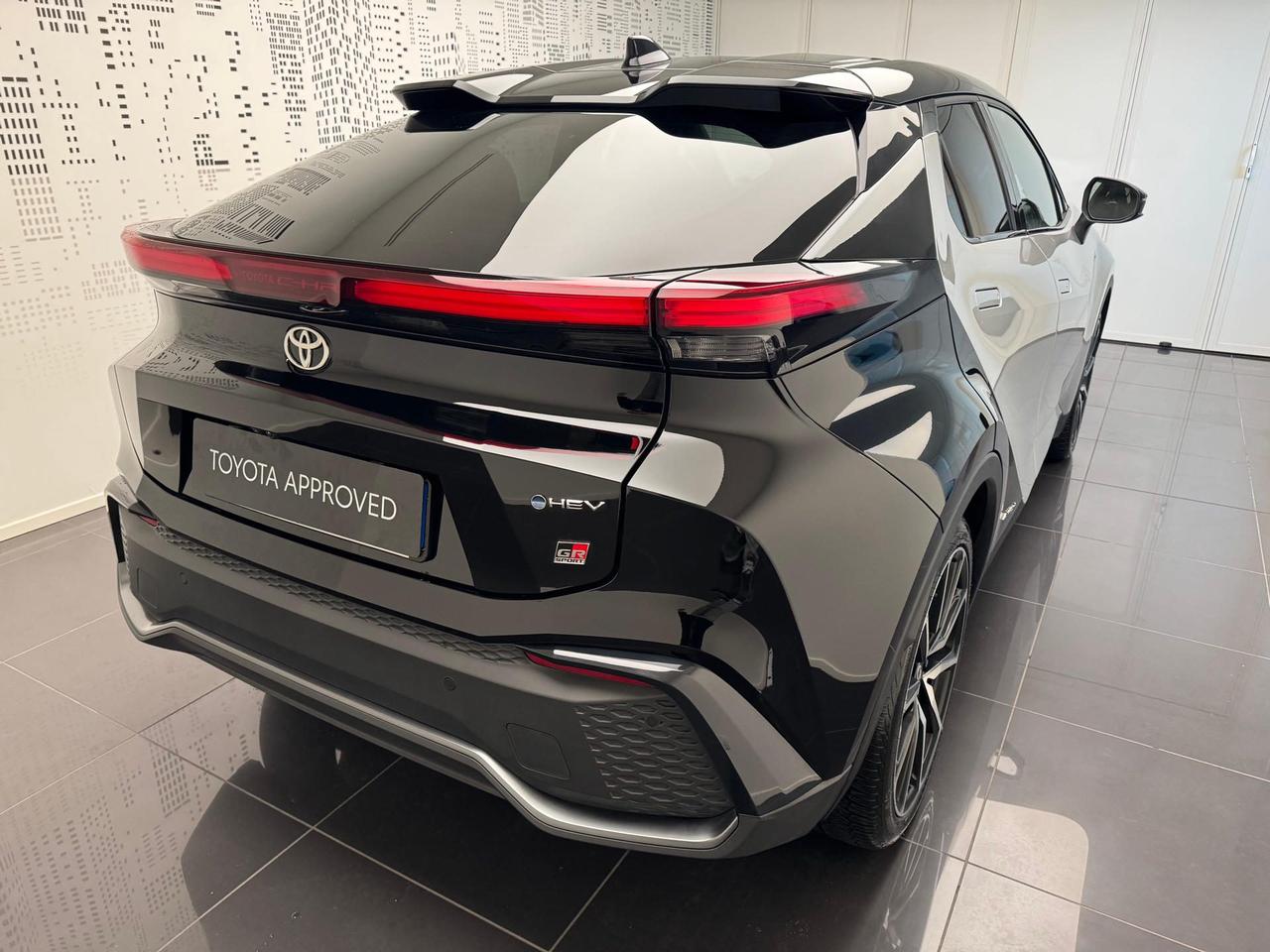 Toyota C-HR 2.0 hv GR Sport awd e-cvt