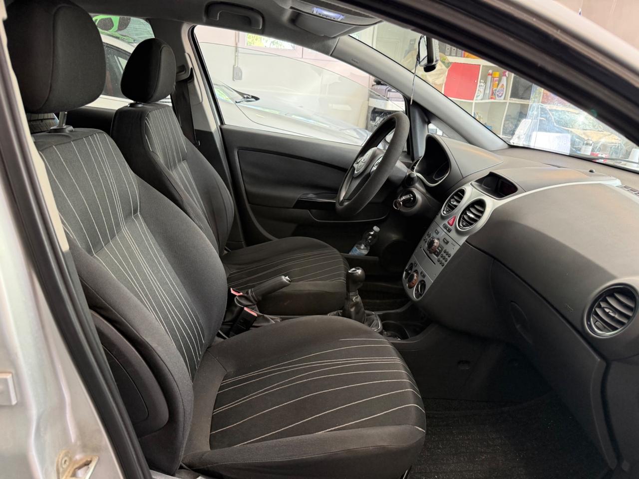 Opel Corsa 1.2 benzina 114.000KM