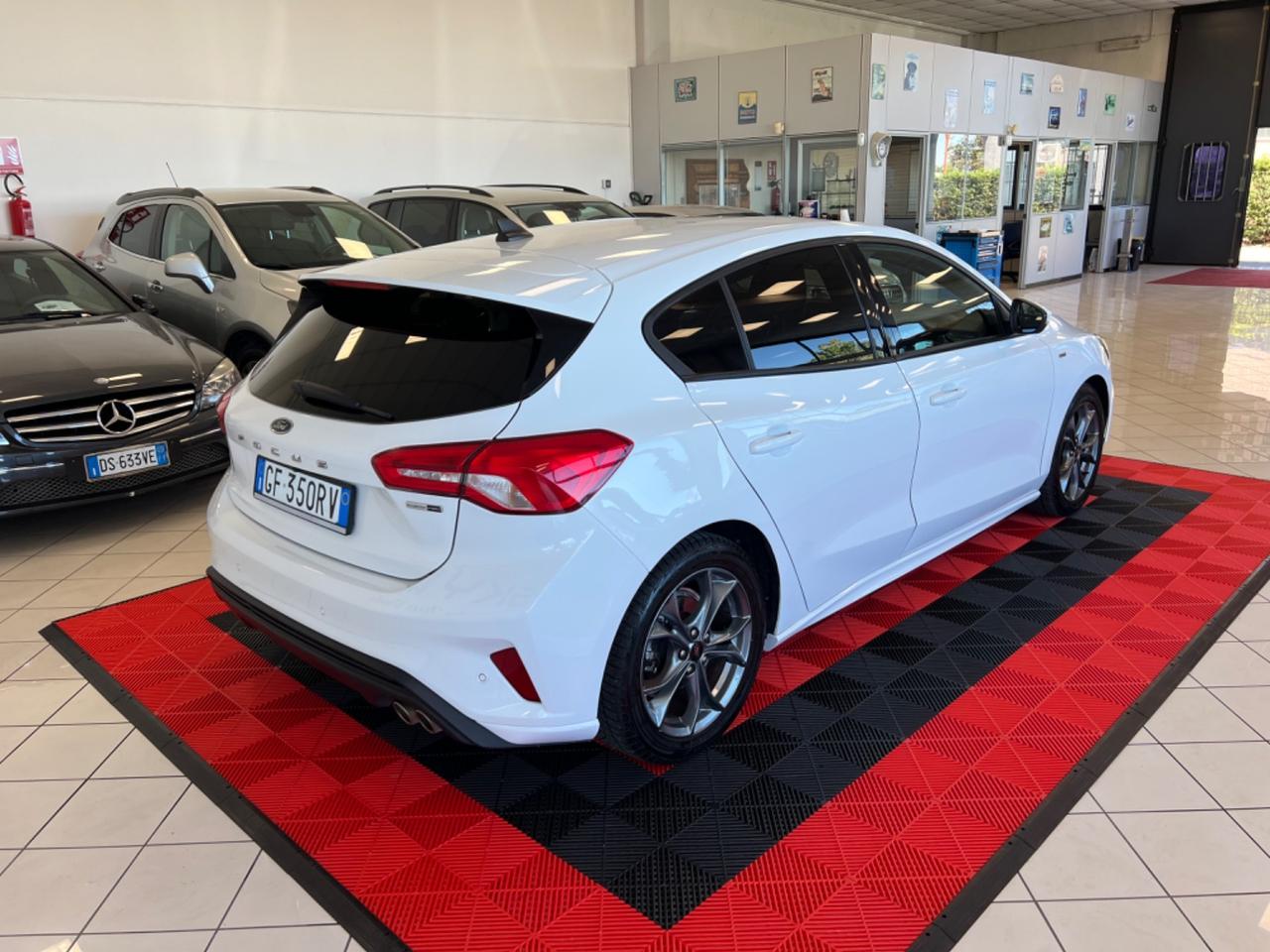 Ford Focus 1.0 EcoBoost Hybrid 125 CV 5p. ST Line