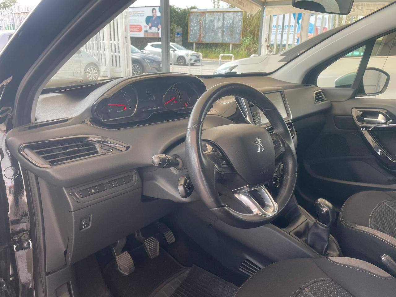 Peugeot 208 1.4 HDi 68 CV 5 porte Allure