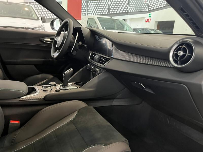ALFA ROMEO Giulia 2.9 V6 Bi-Turbo AT8 Quadrifoglio