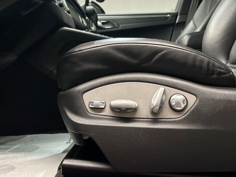 Porsche Macan 2.0 252 CV