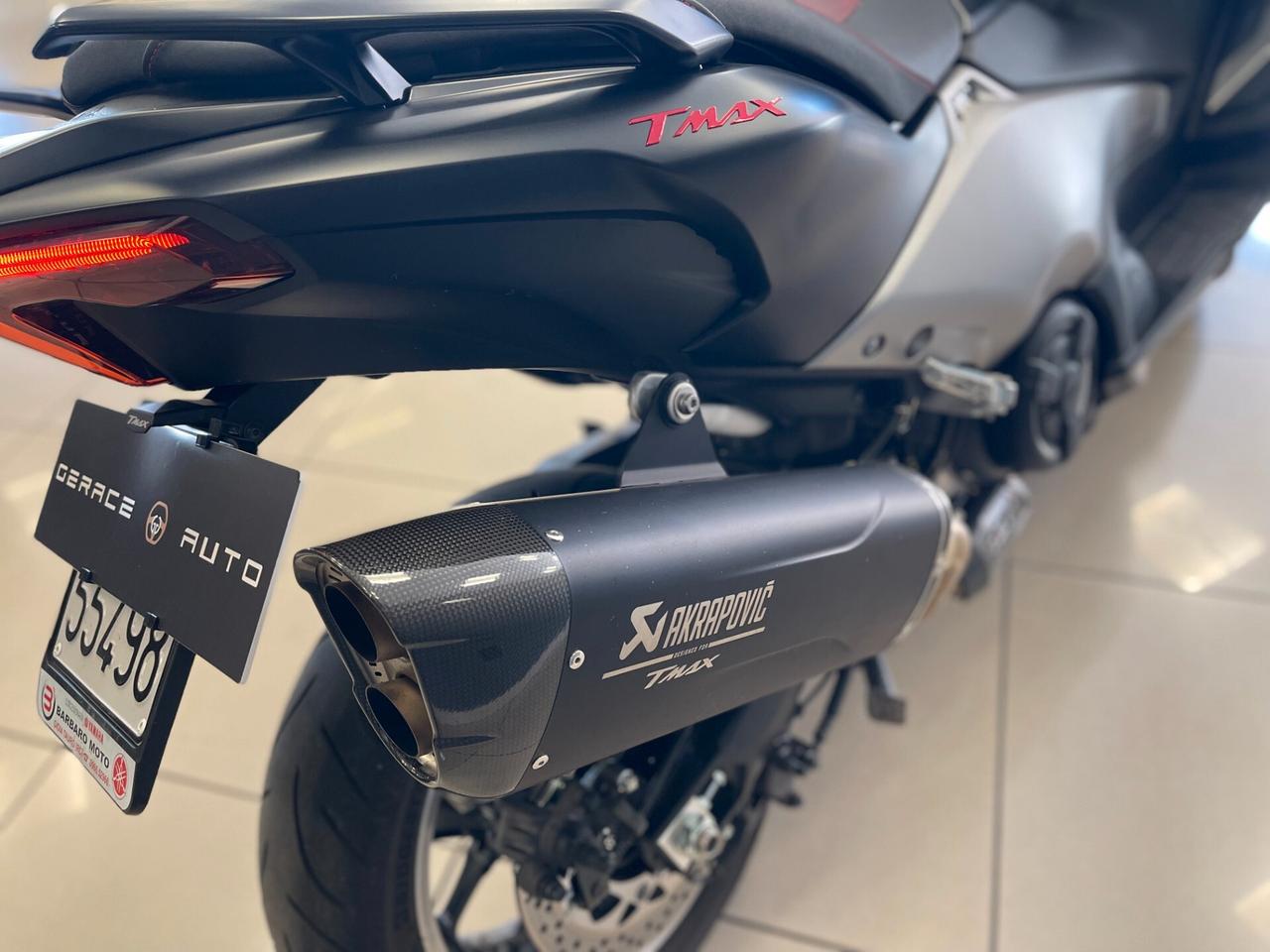 Yamaha TMAX 560 25th Anniversary black max