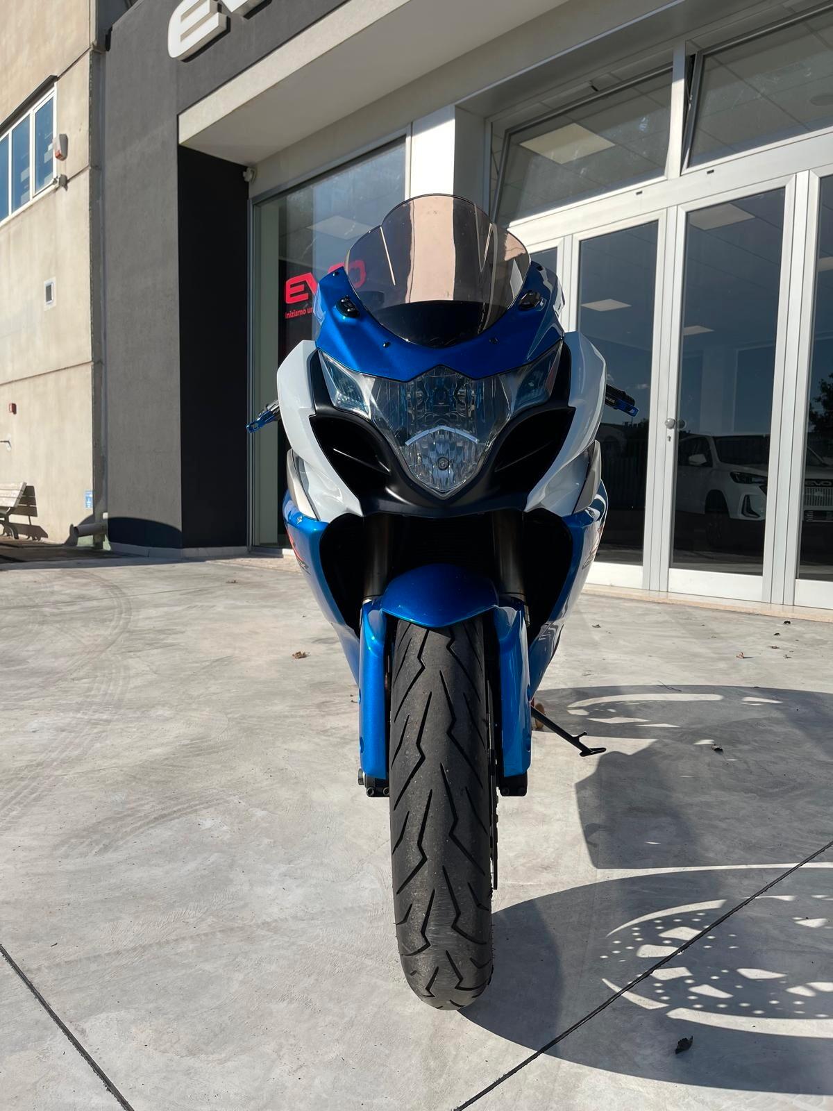 suzuki gsx r 100 km 600