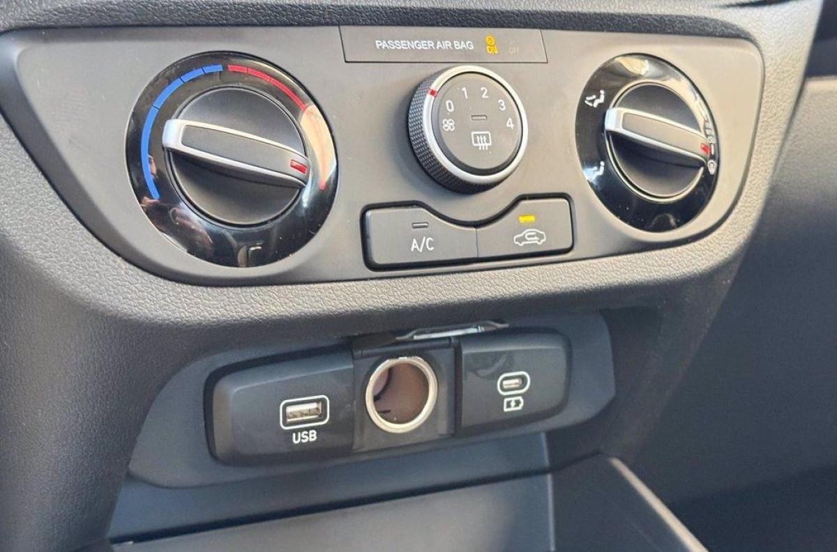 HYUNDAI i10 1.0 mpi connectline 63cv Automat