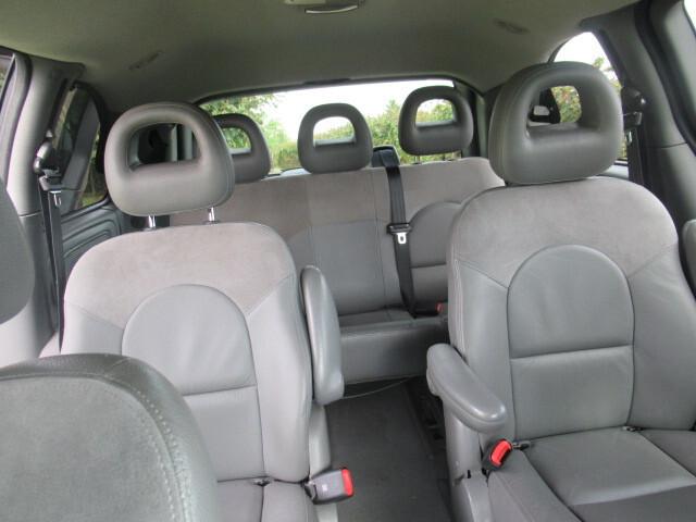 Chrysler Voyager 2.5 crd LX Leather MANUALE