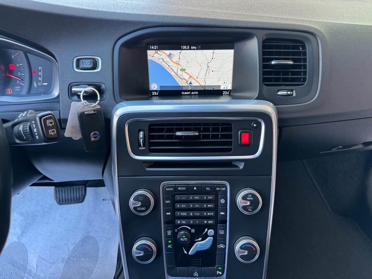 Volvo V60 1.6 d2 Momentum Powershift GARANZIA24MES