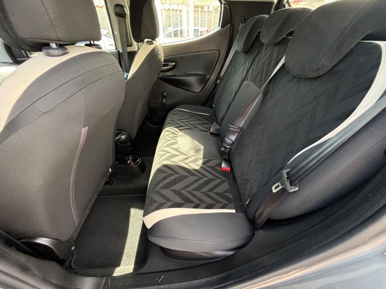 LANCIA YPSILON 1.2 GPL DI SERIE FULL OPT