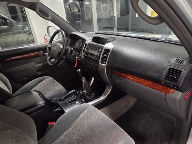 TOYOTA Land Cruiser 3.0 D-4D 16V cat CAMBIO MANUALE