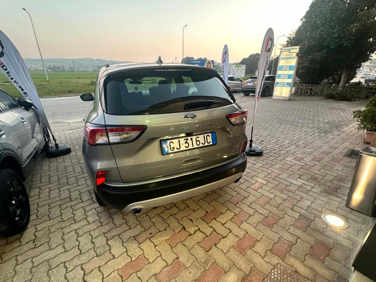 Ford Kuga 2.5 Full Hybrid 190 CV CVT 2WD Titanium Business