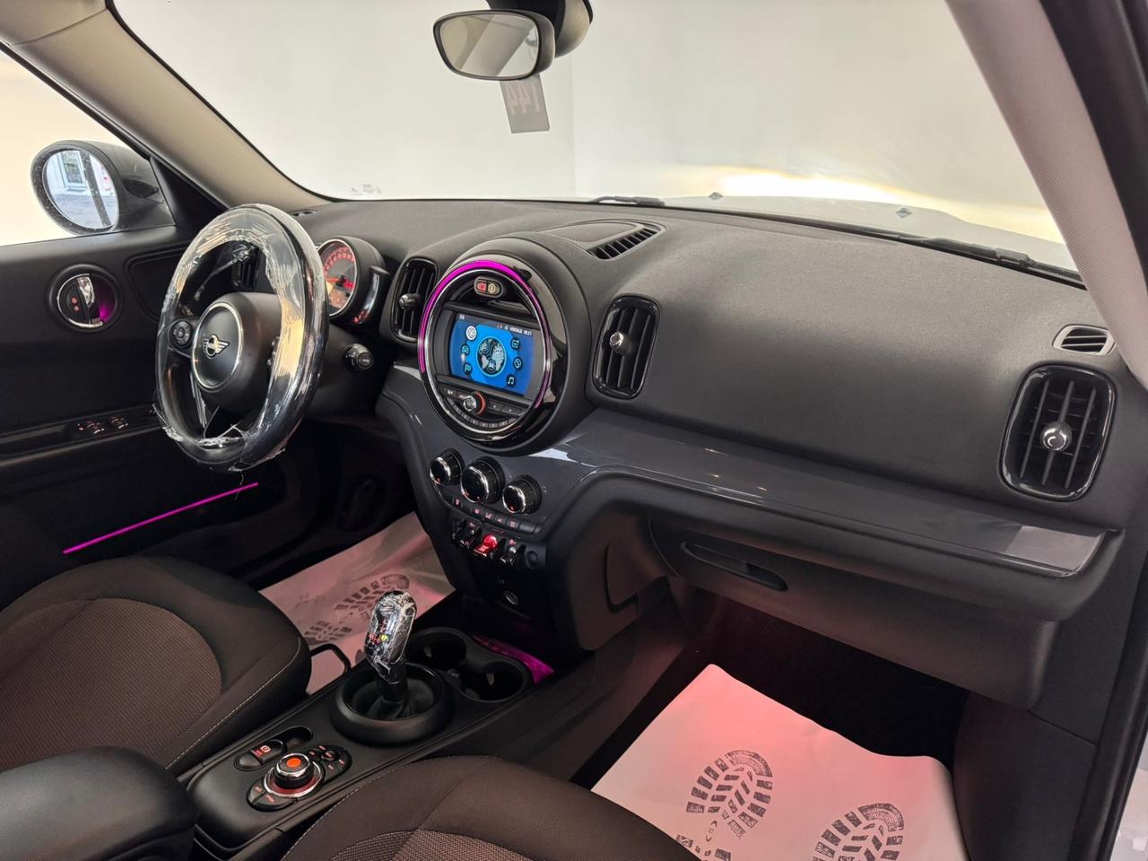 Mini Cooper D Countryman 2.0-2019-garantita
