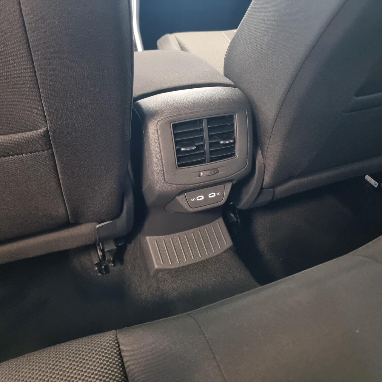 VOLKSWAGEN T-ROC EDITION PLUS 2.0 TDI SCR 115cv/85kw