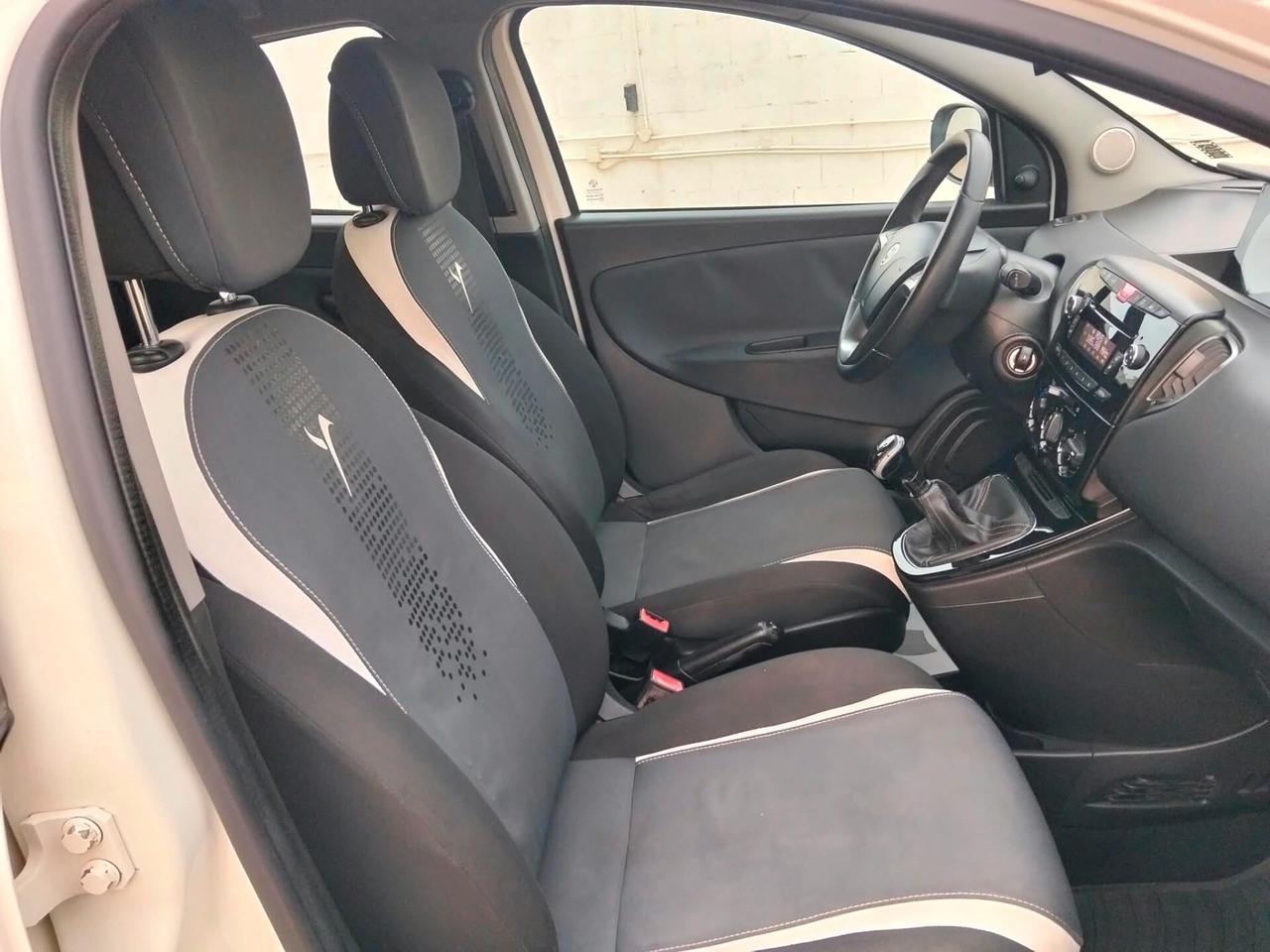 Lancia Ypsilon 1.3 MJT 16V 95 CV GARANTITA